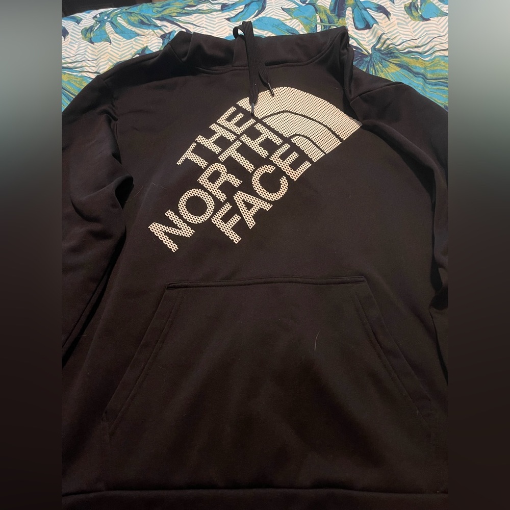 Men’s large north face hoodie